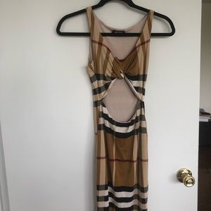 SEXY TIGHT FITTED Meek Burberry dress!!!